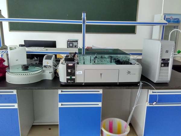 连续流动注射分析仪(荷兰 SKALAR 3000++) 连续流动注射分析仪(荷兰 SKALAR 3000++)